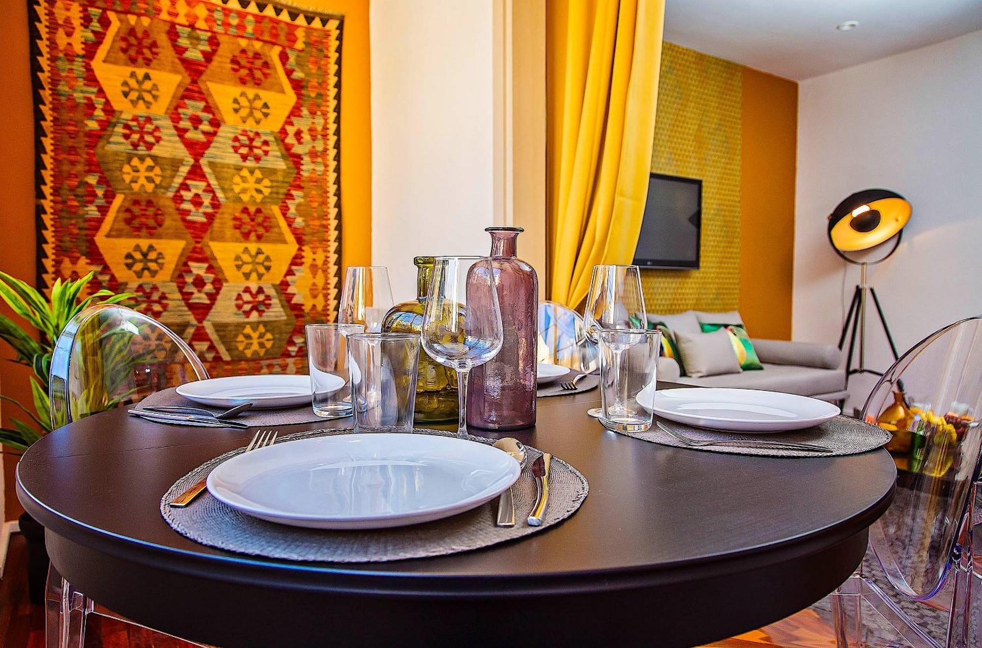 Sweett - Dali Apartment Gracia บาร์เซโลนา ภายนอก รูปภาพ